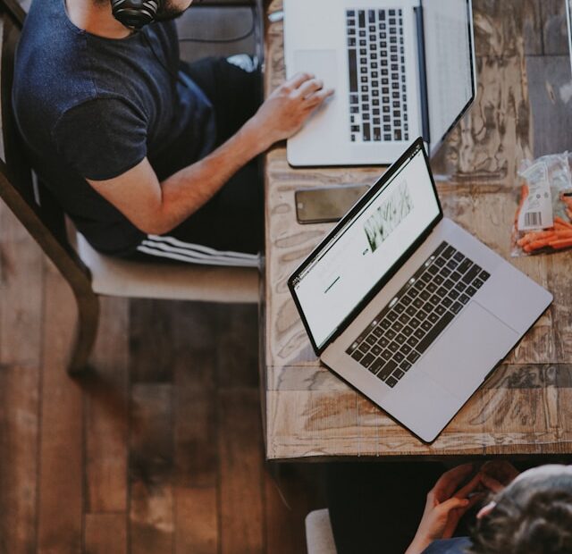 Managed IT Services for SMEs When Is the Right Time to Outsource