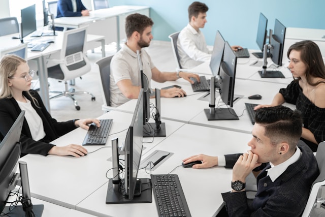 9 Managed IT Services That Can Take Pressure Off Growing Business Teams